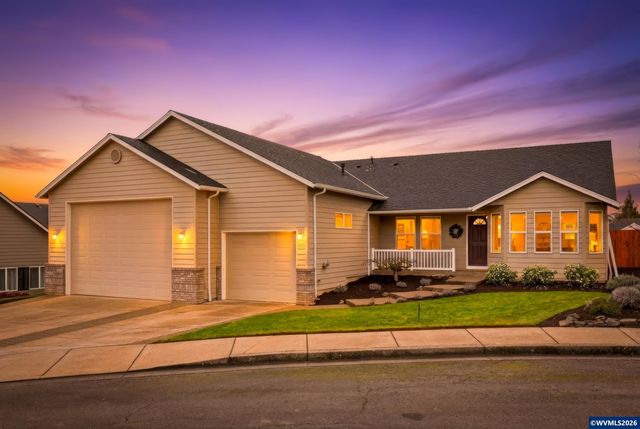 515 NW Hartmann Pl, Sublimity, OR 97385