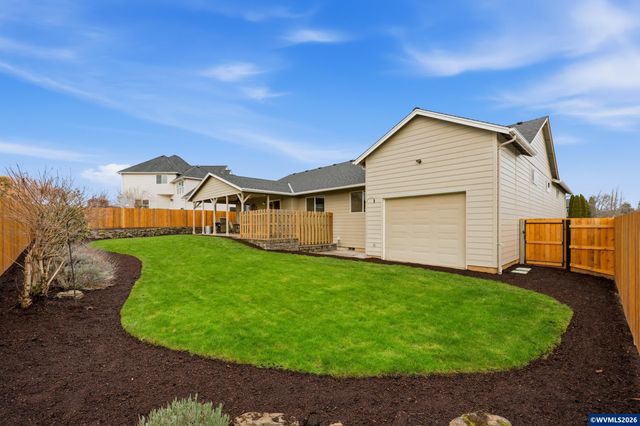 515 NW Hartmann Pl, Sublimity, OR 97385