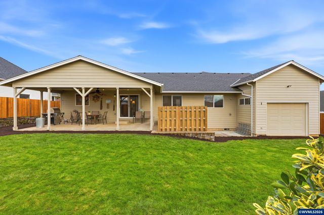 515 NW Hartmann Pl, Sublimity, OR 97385