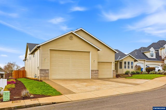 515 NW Hartmann Pl, Sublimity, OR 97385