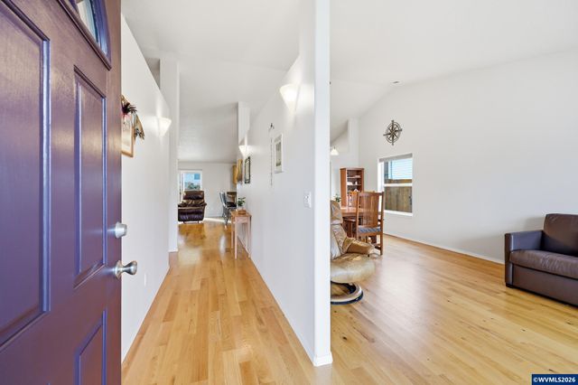 515 NW Hartmann Pl, Sublimity, OR 97385