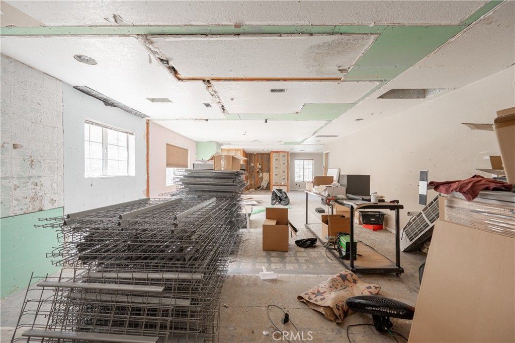 Image 16 of property listing at 8138 Clayvale, Agua Dulce, CA 91390