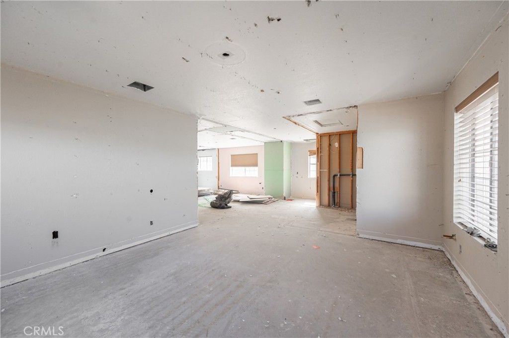 Image 20 of property listing at 8138 Clayvale, Agua Dulce, CA 91390