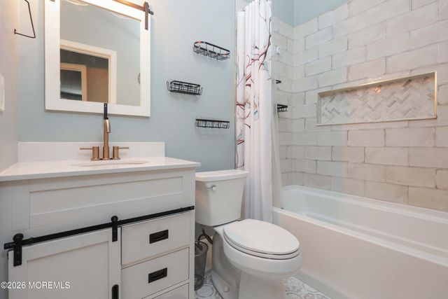 605 Begonia Court, Jackson, NJ 08527