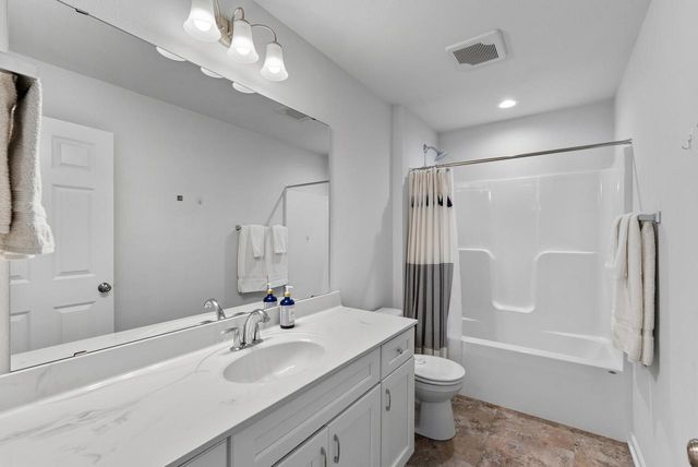 1715 Boulder PASS, Port Washington, WI 53074
