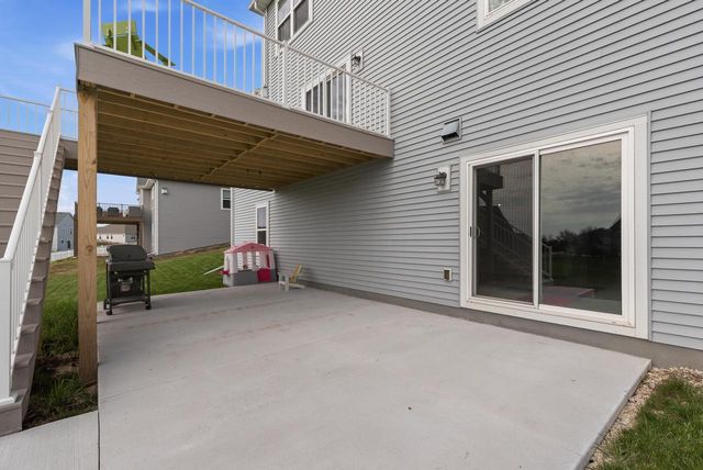 1715 Boulder PASS, Port Washington, WI 53074