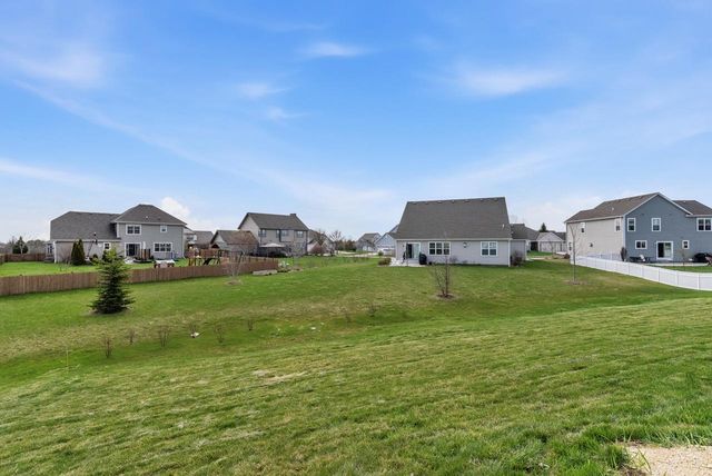 1715 Boulder PASS, Port Washington, WI 53074