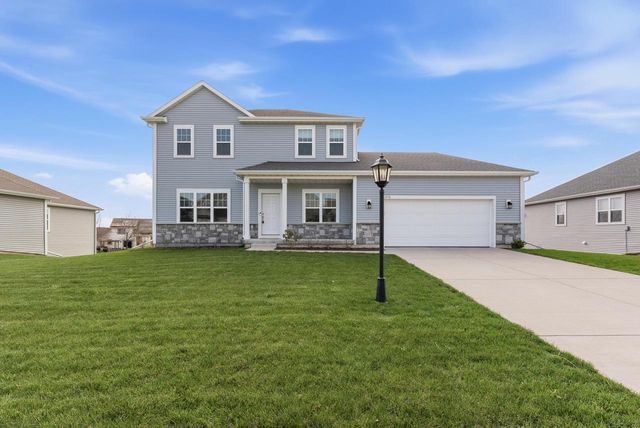 1715 Boulder PASS, Port Washington, WI 53074