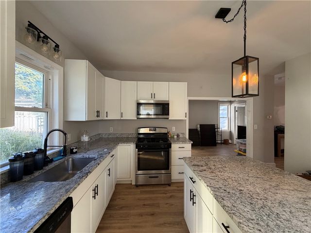 272 Veazie Street, Providence, RI 02904