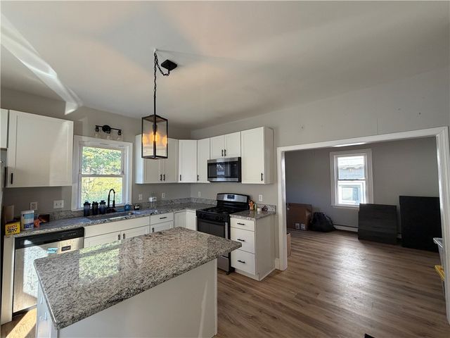 272 Veazie Street, Providence, RI 02904