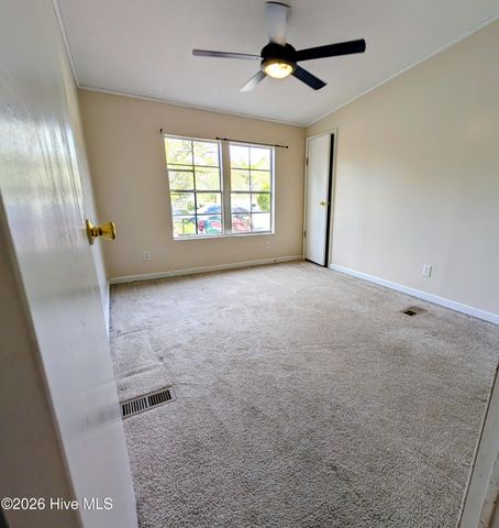 1145 Queens Way NE, Leland, NC 28451