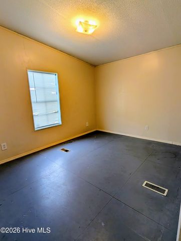 1145 Queens Way NE, Leland, NC 28451