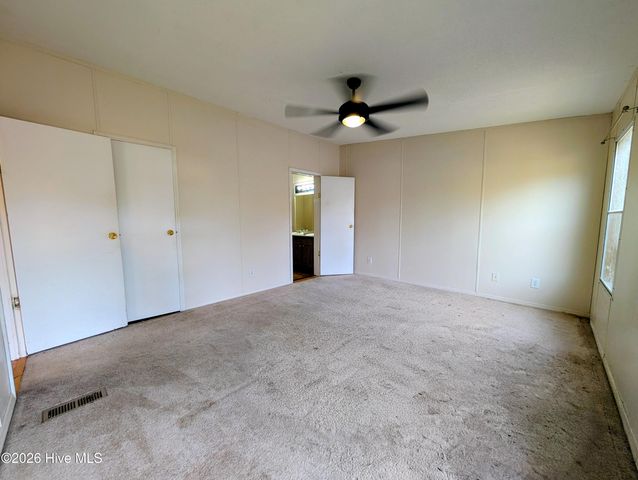 1145 Queens Way NE, Leland, NC 28451