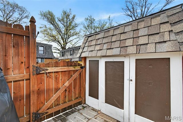 4262 Eiffel Drive, St George, MO 63125