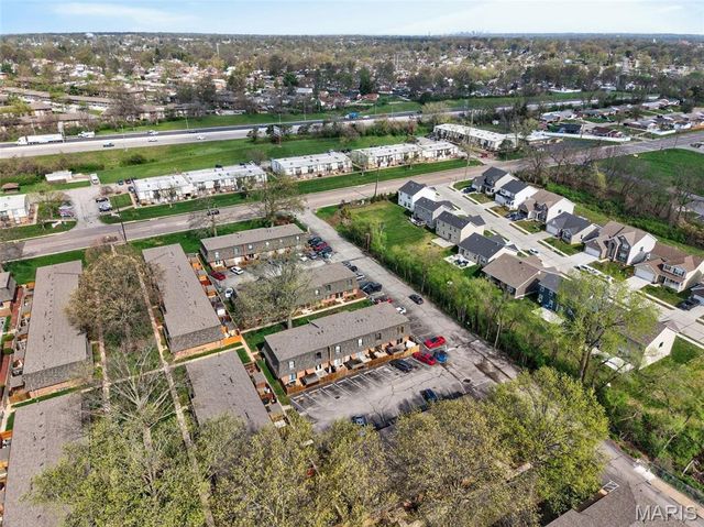 4262 Eiffel Drive, St George, MO 63125