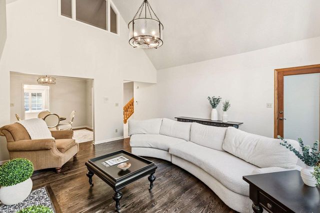 738 Elm Grove ROAD, Elm Grove, WI 53122