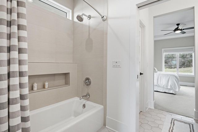 S17W30381 Hazeltine COURT, Waukesha, WI 53188