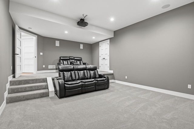 S17W30381 Hazeltine COURT, Waukesha, WI 53188
