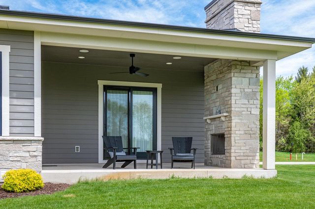 S17W30381 Hazeltine COURT, Waukesha, WI 53188