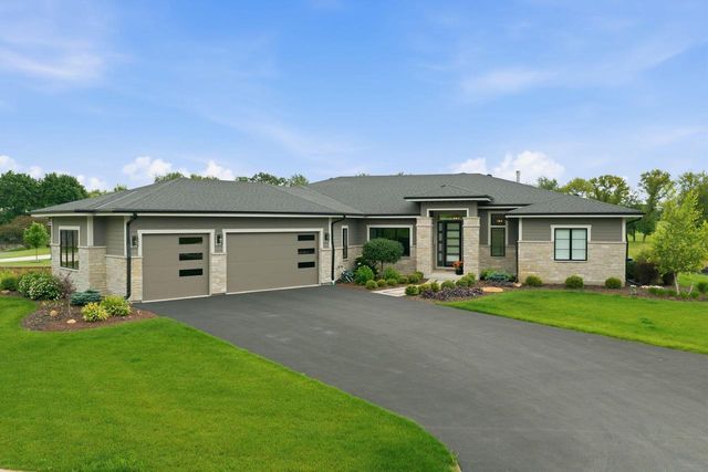 S17W30381 Hazeltine COURT, Waukesha, WI 53188