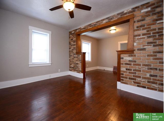 3155 jackson Street, Omaha, NE 68105