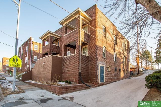 3155 jackson Street, Omaha, NE 68105