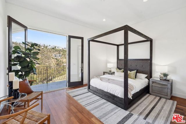 8031 Floral Avenue, Los Angeles, CA 90046