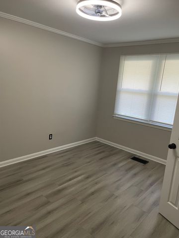 1112 N Beddingfield Drive, Macon, GA 31206