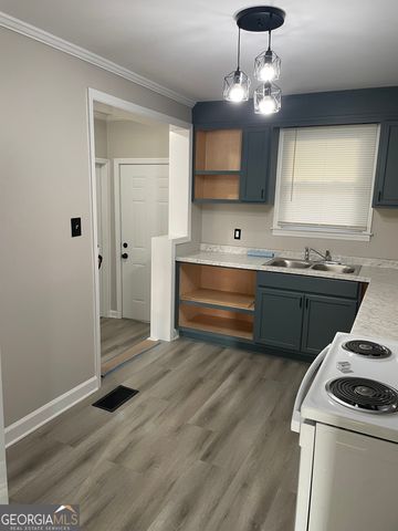 1112 N Beddingfield Drive, Macon, GA 31206