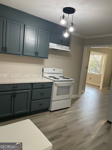 1112 N Beddingfield Drive, Macon, GA 31206