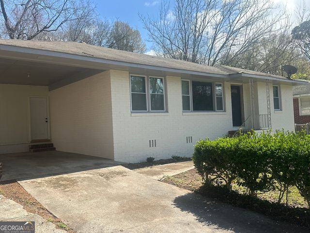 1112 N Beddingfield Drive, Macon, GA 31206