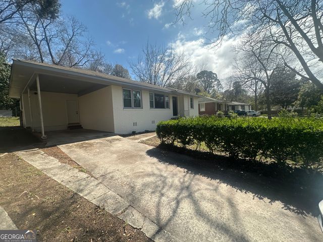 1112 N Beddingfield Drive, Macon, GA 31206