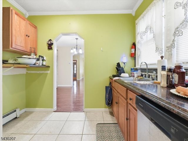 615 Spruce St, Roselle Boro, NJ 07203