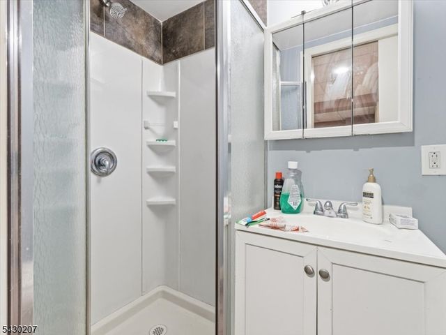 615 Spruce St, Roselle Boro, NJ 07203