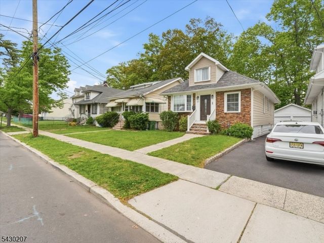 615 Spruce St, Roselle Boro, NJ 07203