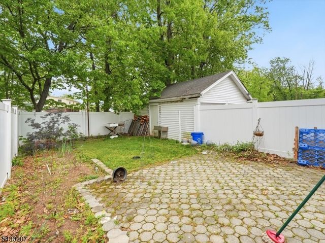 615 Spruce St, Roselle Boro, NJ 07203