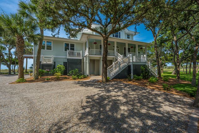 1 Inlet Point Road, Edisto Island, SC 29438