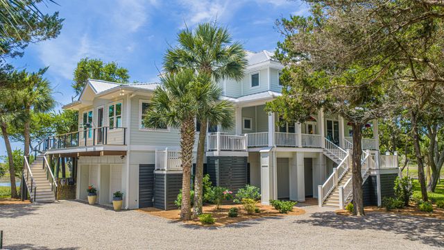 1 Inlet Point Road, Edisto Island, SC 29438