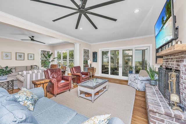 1 Inlet Point Road, Edisto Island, SC 29438