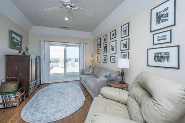 1 Inlet Point Road, Edisto Island, SC 29438