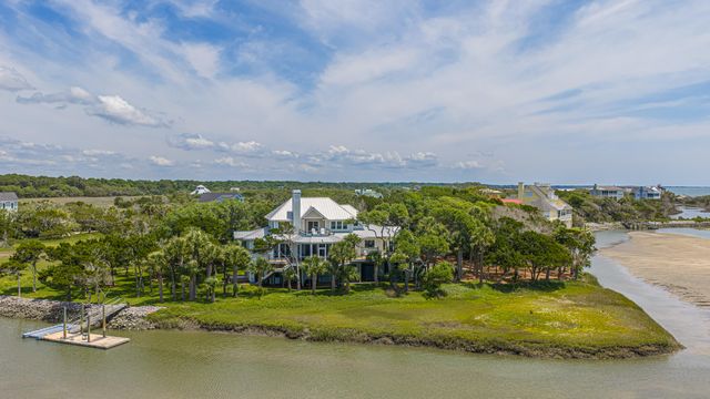 1 Inlet Point Road, Edisto Island, SC 29438