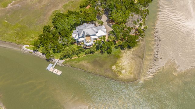 1 Inlet Point Road, Edisto Island, SC 29438