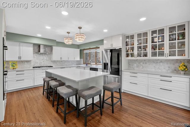 17517 Ellen Drive, Livonia, MI 48152