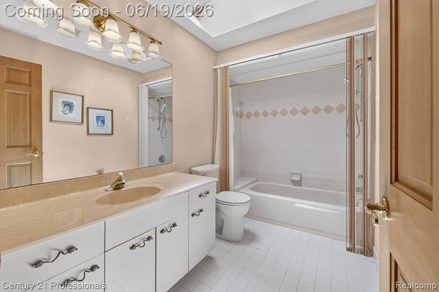 17517 Ellen Drive, Livonia, MI 48152