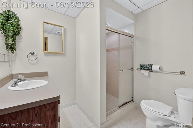 17517 Ellen Drive, Livonia, MI 48152
