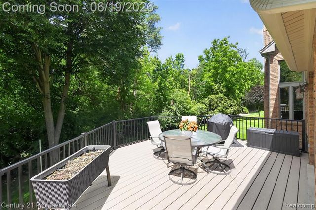 17517 Ellen Drive, Livonia, MI 48152