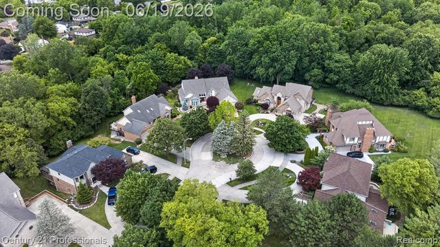 17517 Ellen Drive, Livonia, MI 48152