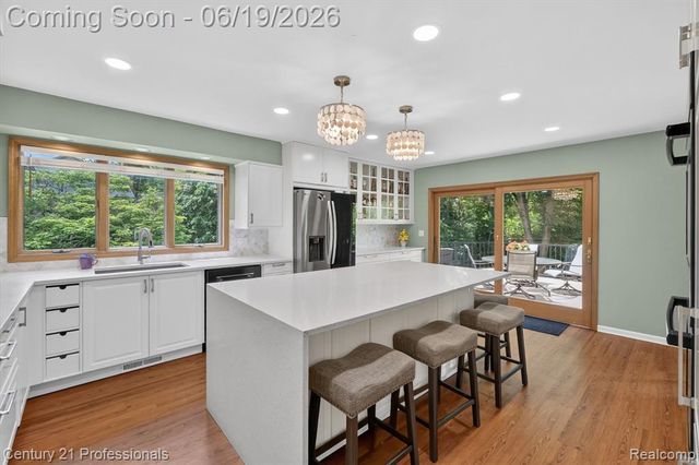 17517 Ellen Drive, Livonia, MI 48152