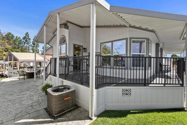 525 W El Norte Parkway 51, Escondido, CA 92026