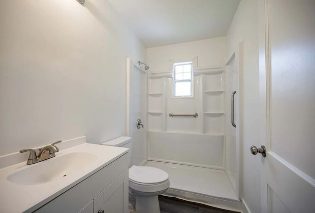 112 Anderson Dr, Tullahoma, TN 37388